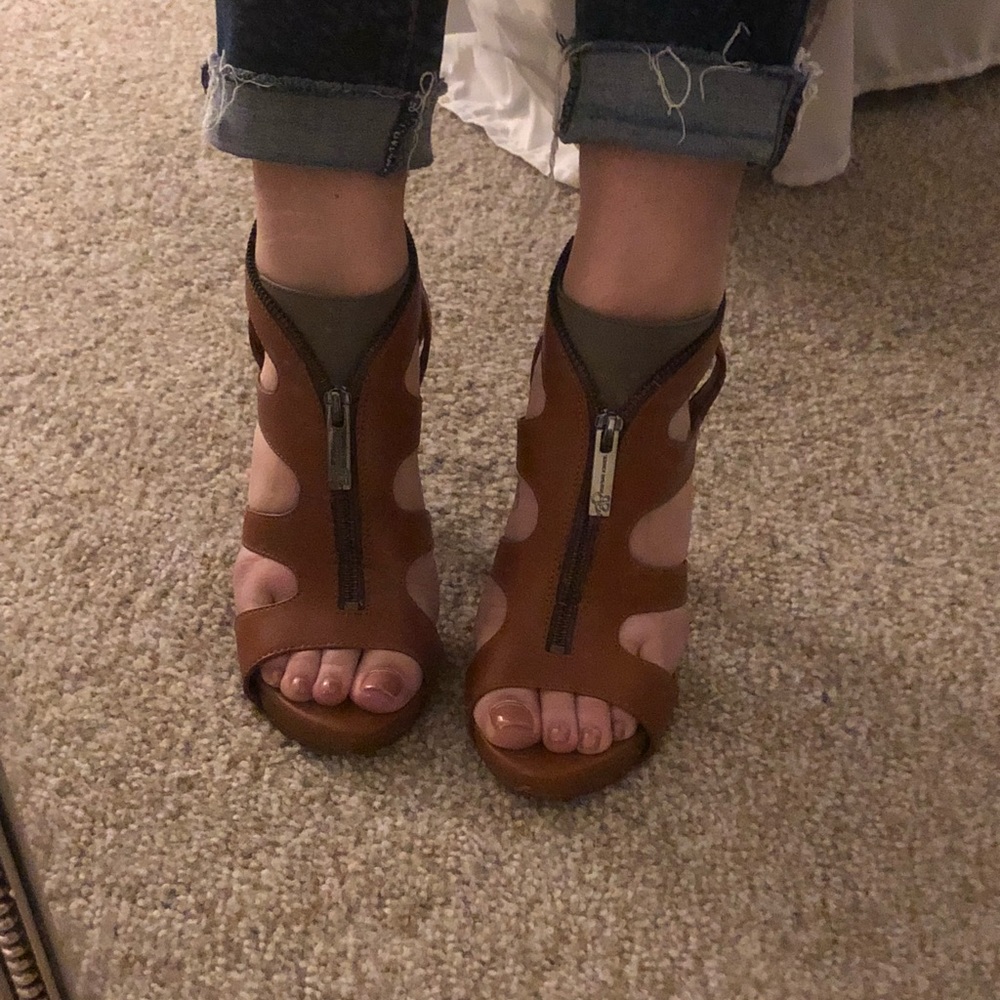 Jessica Simpson heels, excellent condition, 7.5